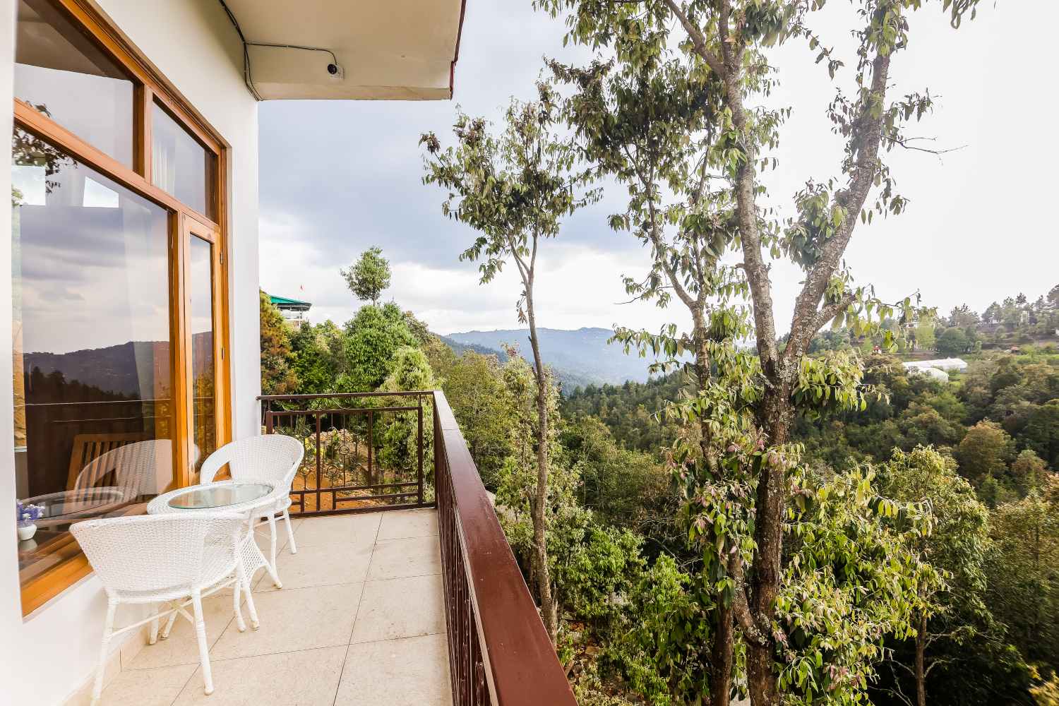 Deluxe With Balcony Room in Mukteshwar